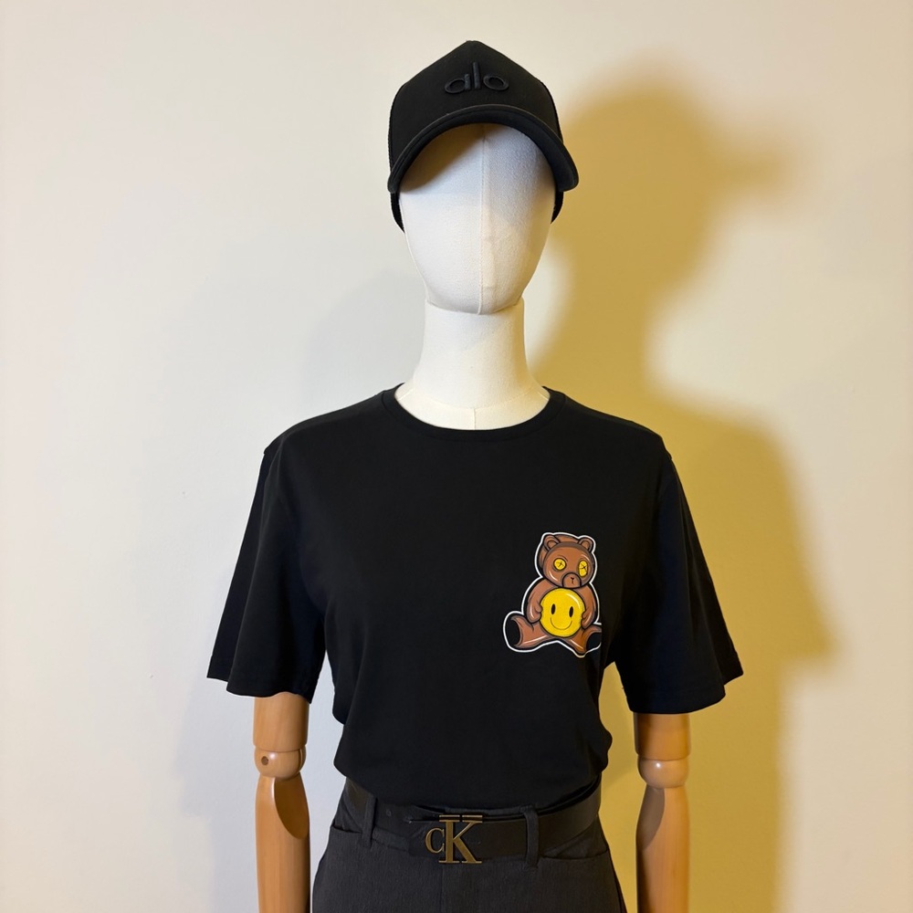Black T-Shirt with Bear and Smiley Patch Sz - M